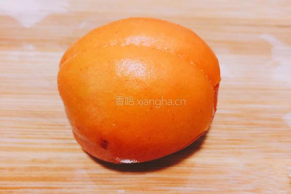 冰糖杏罐头的做法图解1