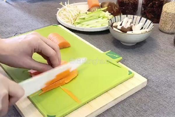 韩式拌饭的做法图解3