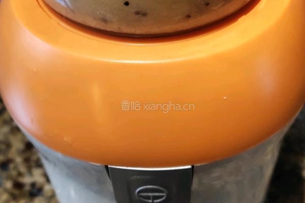 猕猴桃饮品的做法图解1