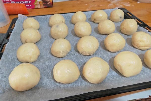 豆沙面包卷的做法图解4