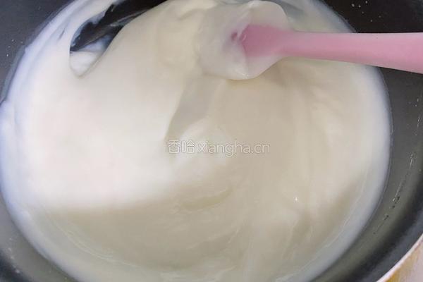10分钟0失败㊙️高颜值草莓牛奶小方的做法图解7
