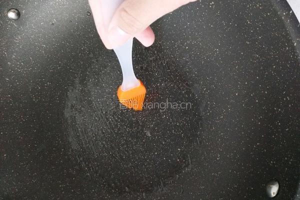 胡萝卜小松饼（8个月宝宝）的做法图解5