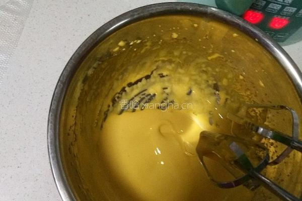蛋黄溶豆的做法图解3