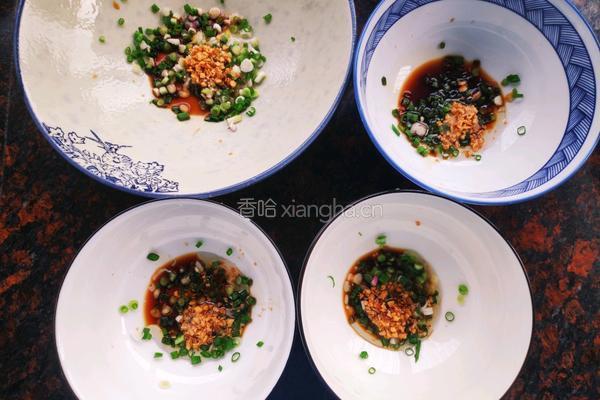 上海荠菜鲜肉馄饨的做法图解1