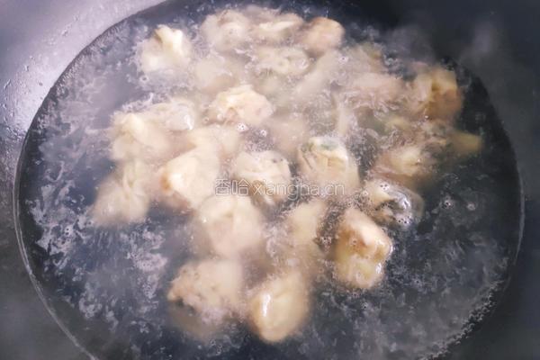 上海荠菜鲜肉馄饨的做法图解2