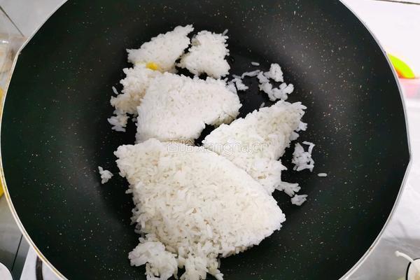 高阶版剁辣椒蛋炒饭的做法图解2