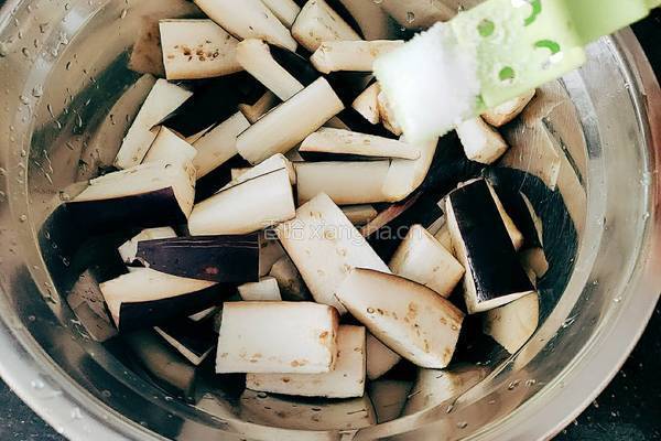 牛腩鱼香茄子的做法图解4