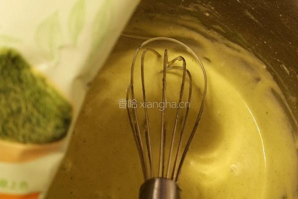 抹茶蛋糕卷的做法图解1