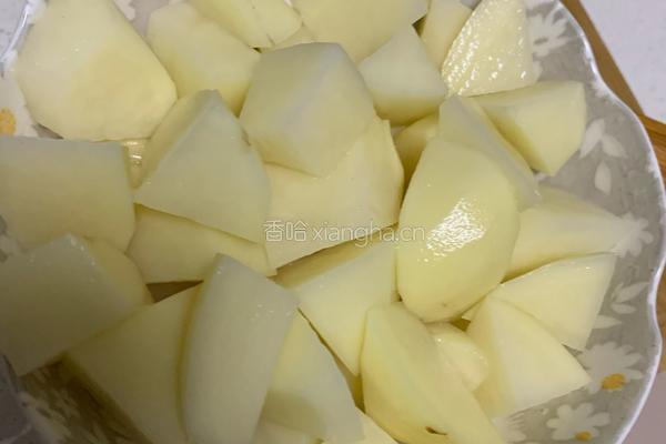 土豆炖豆角的做法图解4