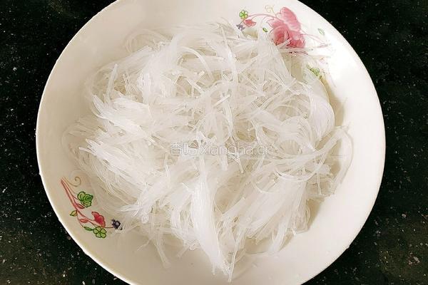 粉丝蒸南美白对虾的做法图解9