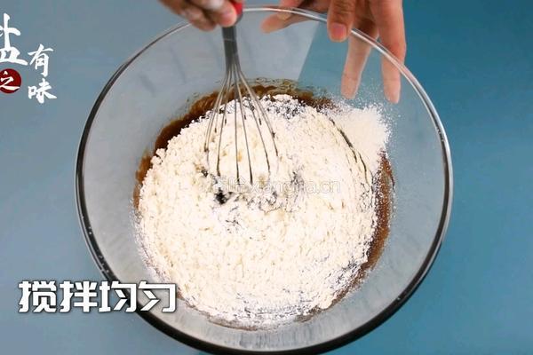  教你做火遍ins的比利时焦糖蛋糕5步搞定的做法图解3