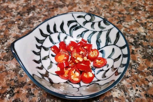 韭菜炒猪肝的做法图解3