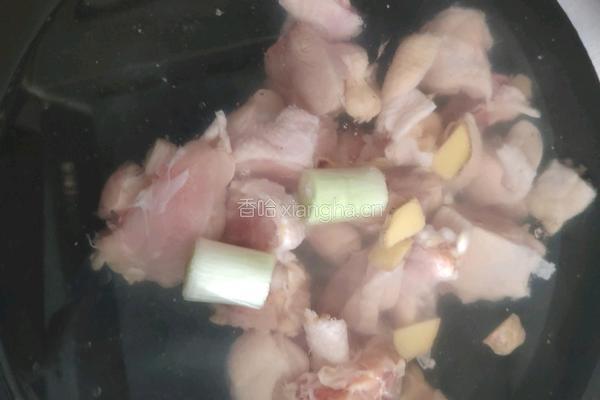 大盘鸡拌面(毛豆)的做法图解1