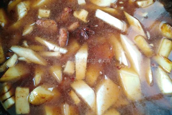 冬笋红烧肉炖土豆的做法图解6