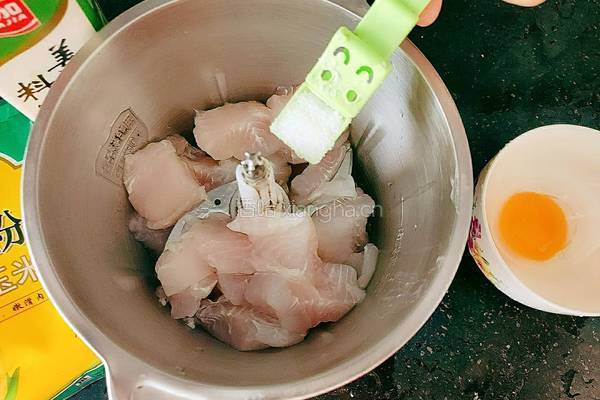 茄汁鱼丸的做法图解4
