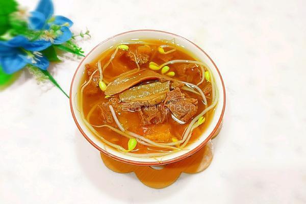 大脚菌豆芽牛腱汤的做法图解19