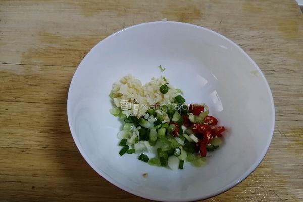 凉拌豆角的做法图解1