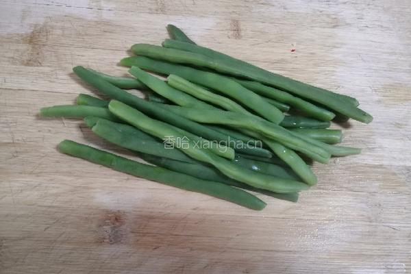 凉拌豆角的做法图解3