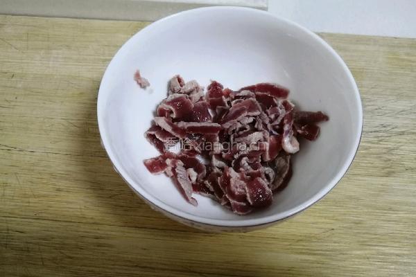 蒜苔炒牛肉的做法图解3