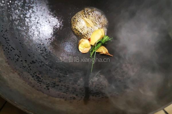 虎皮鸡翅烧腐竹的做法图解8