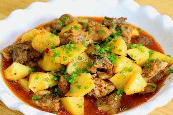 土豆烧排骨的做法图解8