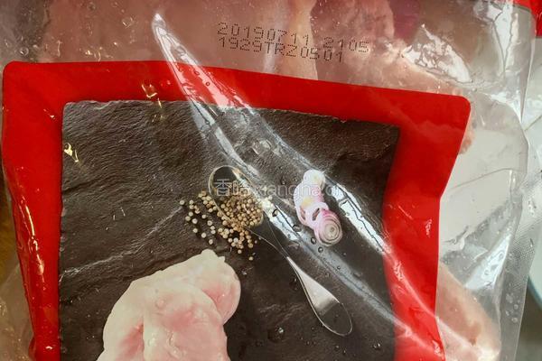 酱鸡丁的做法图解1