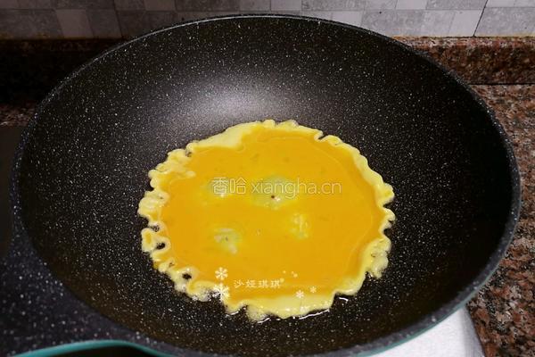 茼蒿炒鸡蛋的做法图解8