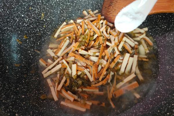 雪菜炒香干的做法图解6