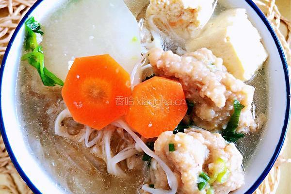 冻豆腐粉条丸子汤