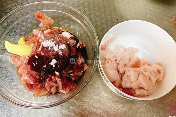 家常版湘菜肉炒肉的做法图解1
