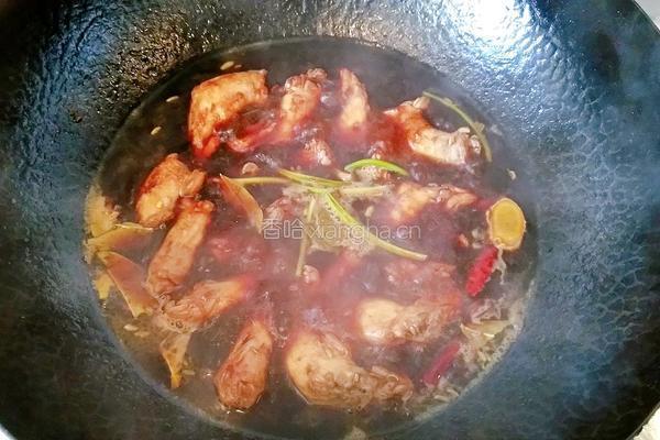 既是零食又是下饭菜的香卤鸡脖的做法图解9