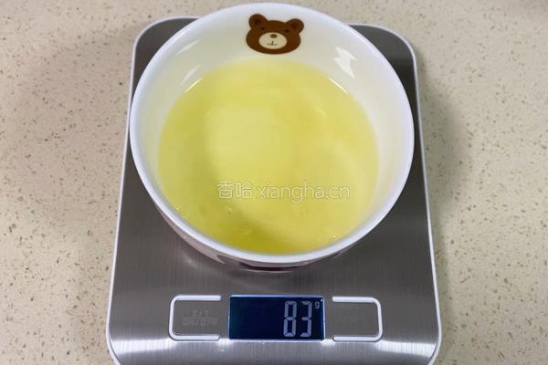 彩色波点奶油蛋糕的做法图解1