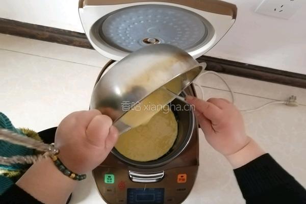 电饭煲蛋糕的做法图解6