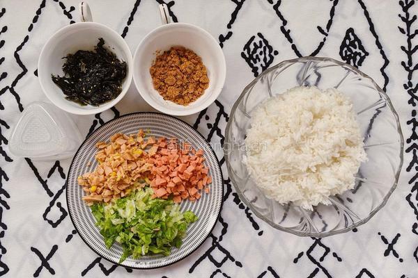 ㊙️米饭的神仙吃法|日式芝士饭团的做法图解1
