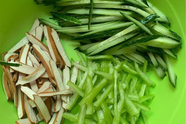 夏日避暑凉拌菜的做法图解1