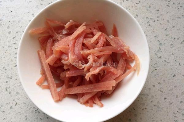 肉丝酱拌面的做法图解1