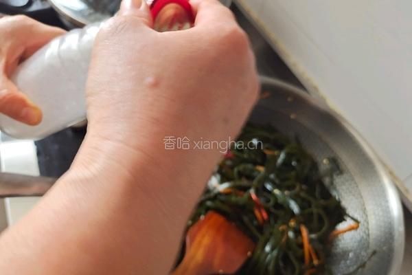 日式辣炒海带丝的做法图解13