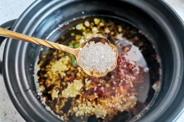 酸辣开胃的酸汤水饺的做法图解6