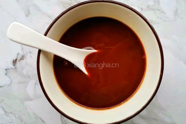 比肉好吃百倍的糖醋茄子拌饭的做法图解1