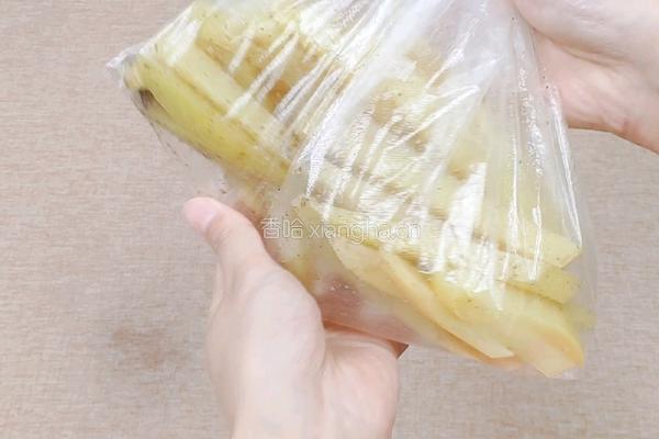 椒盐味的烤薯条的做法图解4
