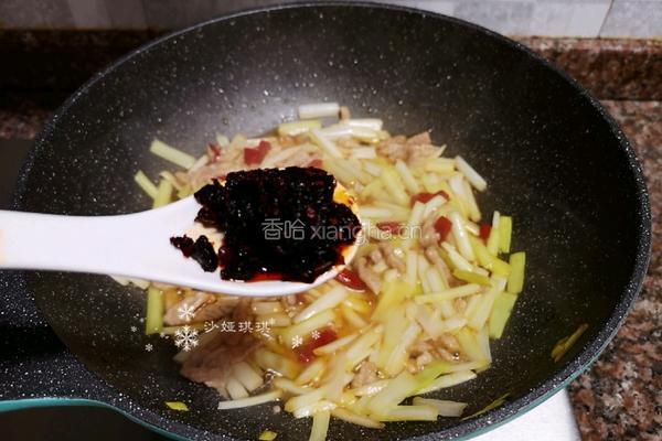 韭黄炒肉丝的做法图解11