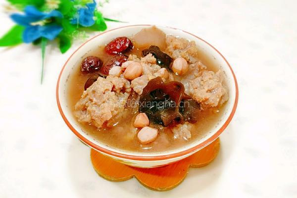 木耳红枣花生牛腱汤的做法图解17