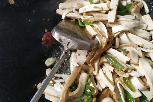 青椒豆干的做法图解10