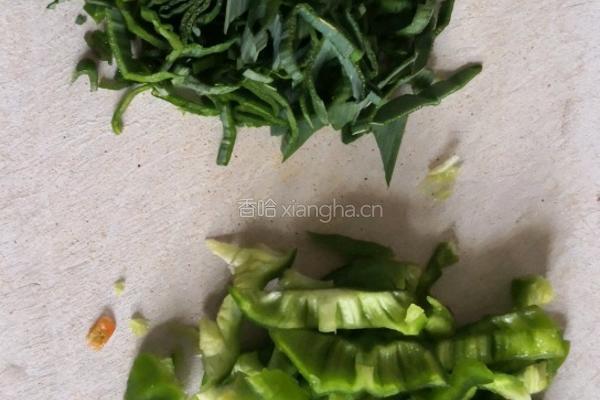 群英荟萃之萝卜开会的做法图解1