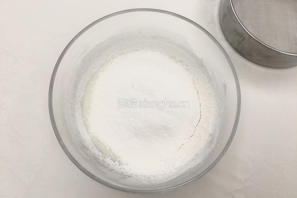 草莓水果奶油蛋糕（六寸）的做法图解3