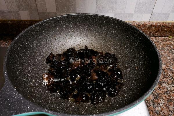 菠菜木耳炒鸡蛋的做法图解10