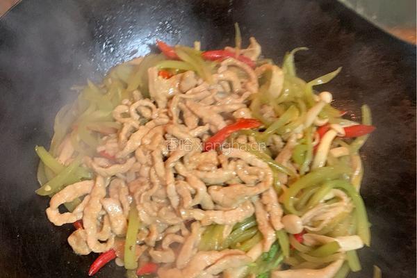 莴笋炒肉丝的做法图解7