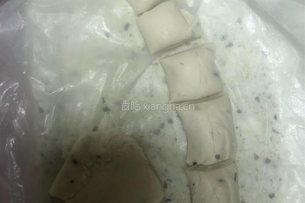 美味小吃红豆馅饼的做法图解1