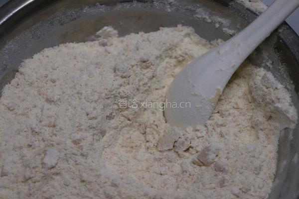 咸蛋黄风味花生酥的做法图解2