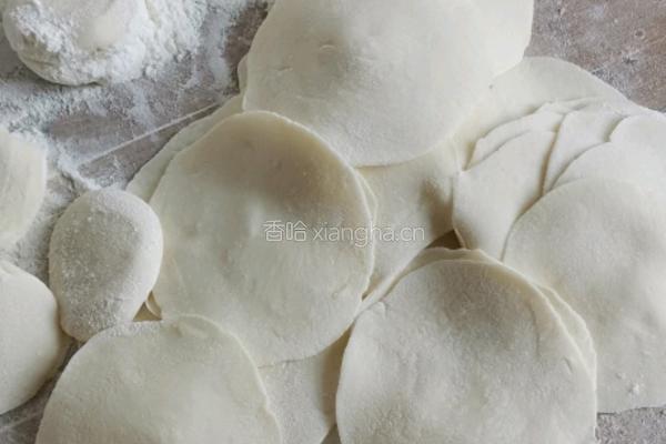 牛肉大葱馅水饺的做法图解5